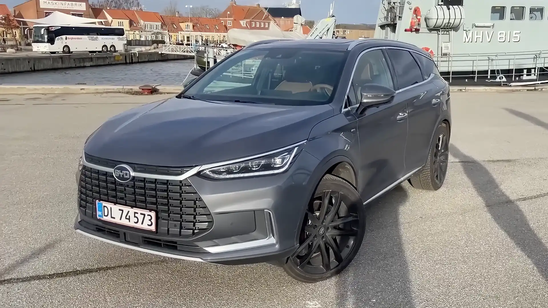 BYD Tang video