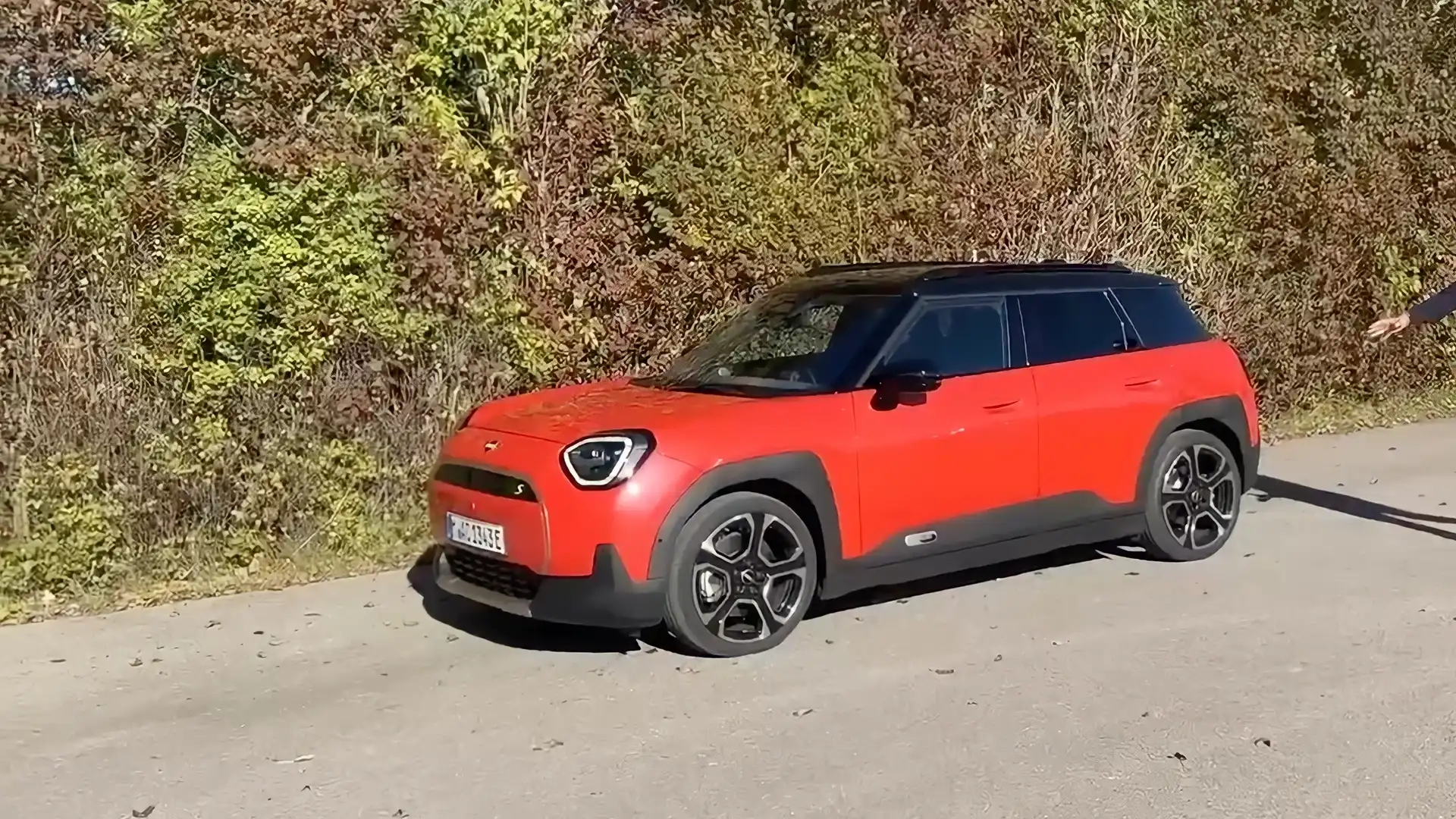 MINI Aceman video