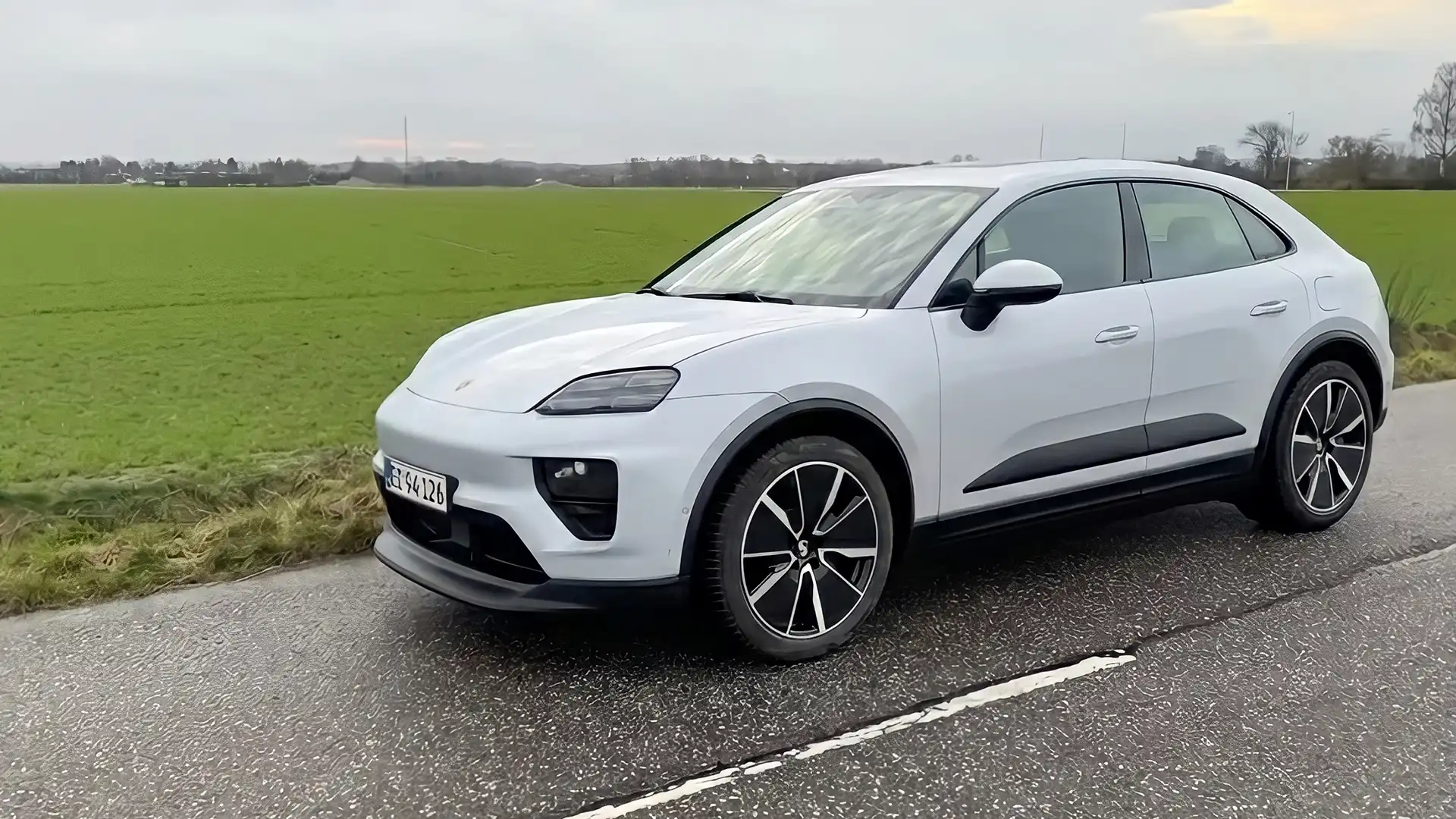 Porsche Macan video