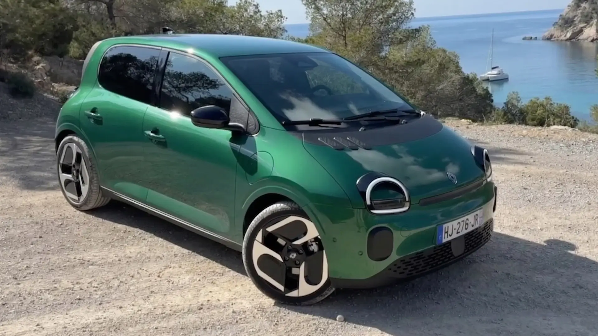 Renault Twingo E-Tech video