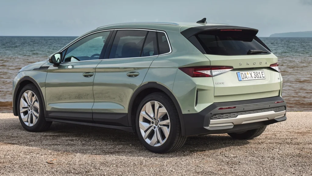 Skoda Elroq – skrå bagfra