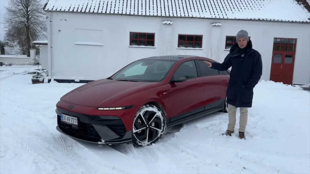 Hyundai IONIQ 6 – skrå forfra