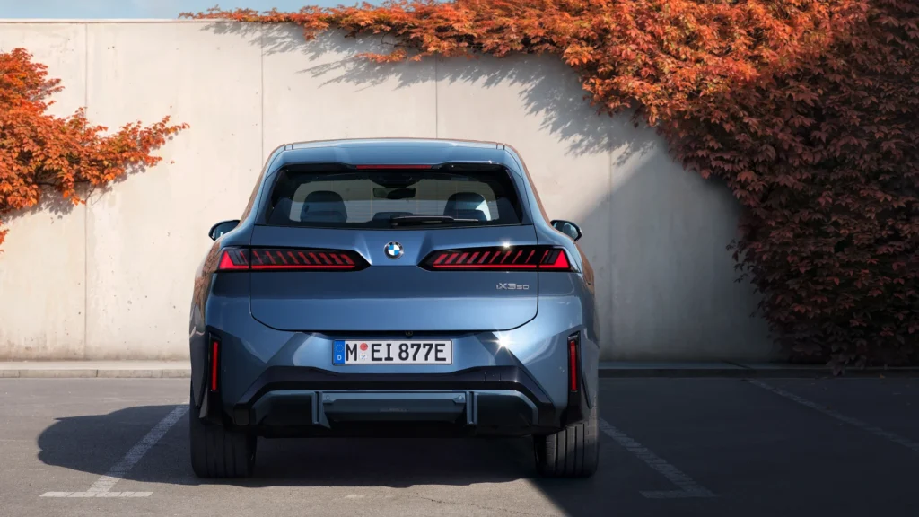 BMW iX3 – bagfra