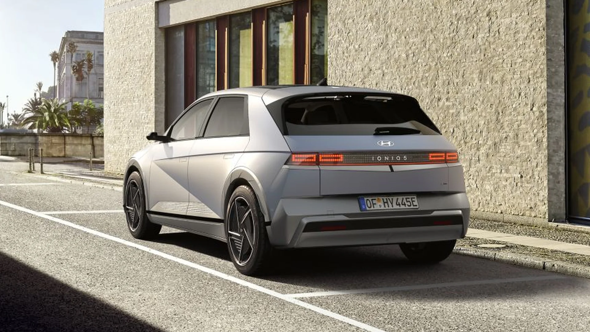 Hyundai IONIQ 5 – skrå bagfra