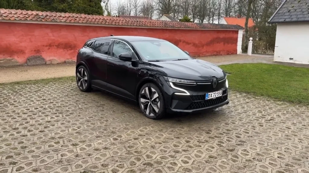Renault Megane E-Tech – forfra