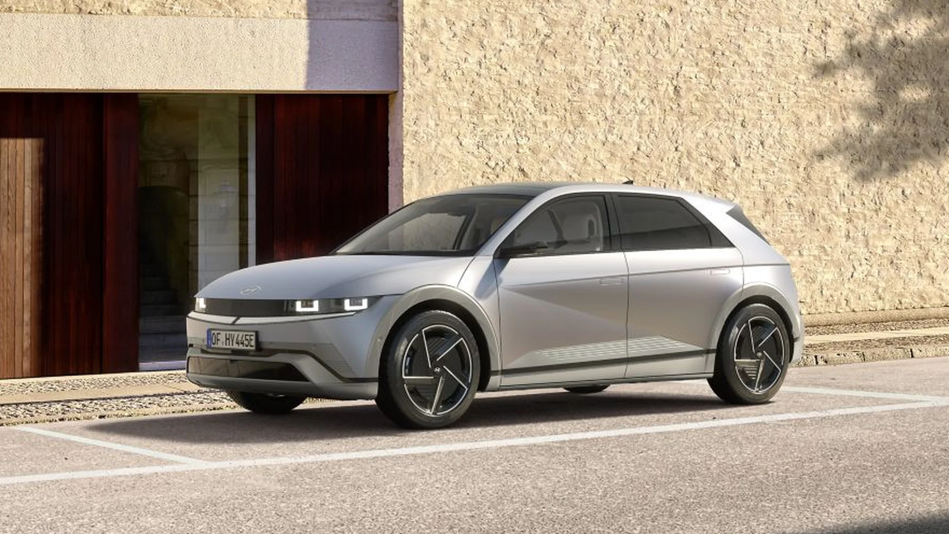 Hyundai IONIQ 5 – skrå forfra