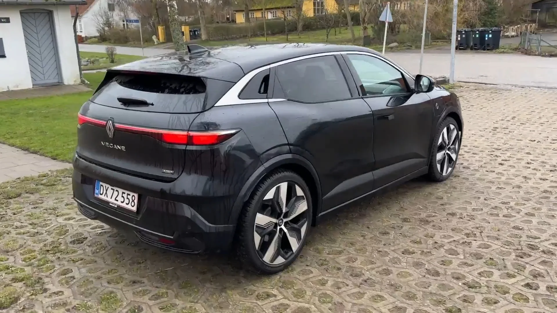 Renault Megane E-Tech – skrå bagfra