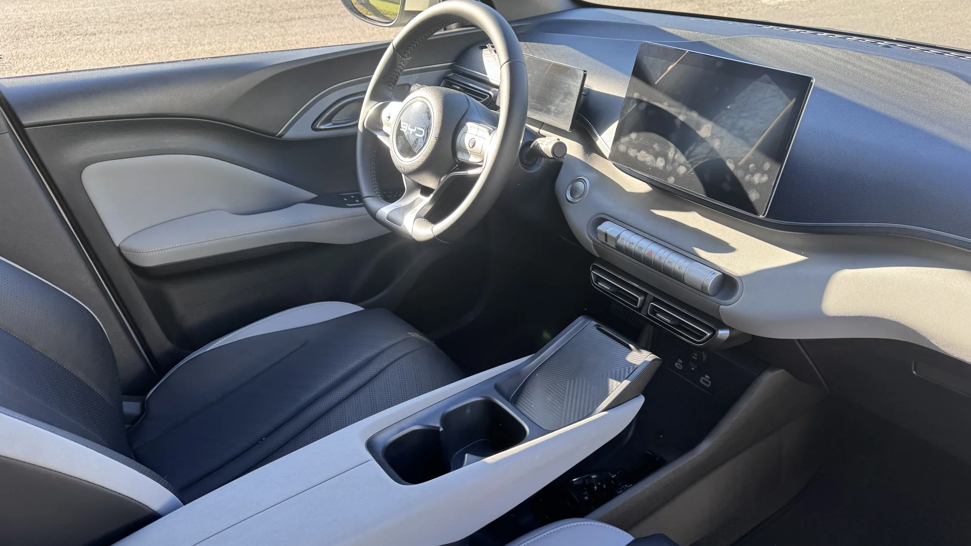 BYD Dolphin Surf – kabine