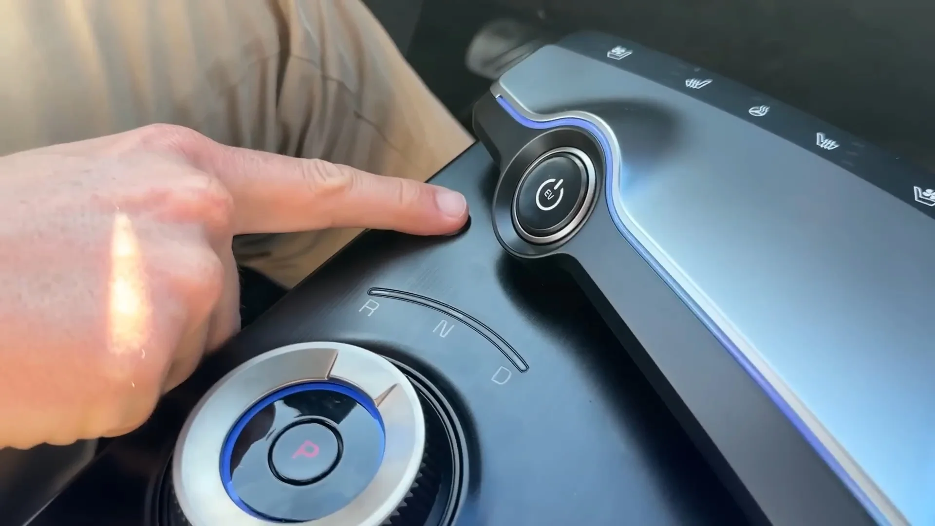 Kia EV6 – midterkonsol