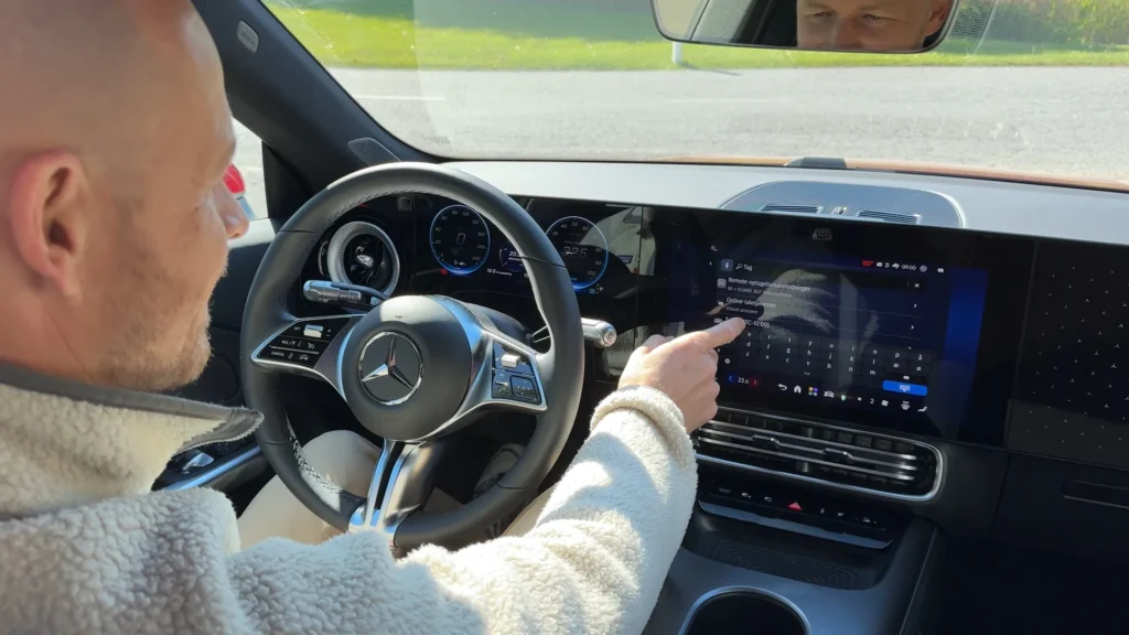 Mercedes-Benz CLA Shooting Brake – midterkonsol