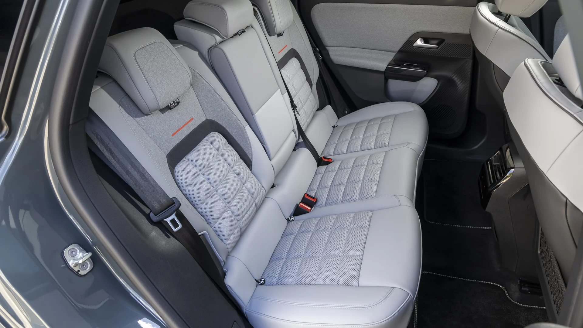 Citroen e-C5 Aircross – bagsæder