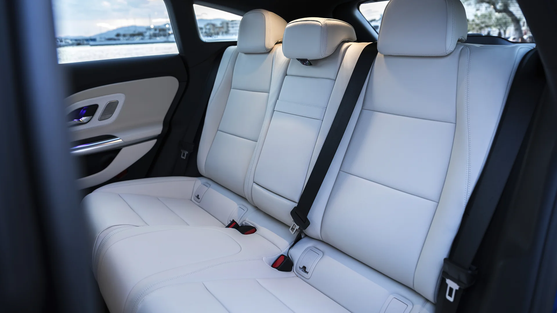 Mercedes-Benz CLA – bagsæder