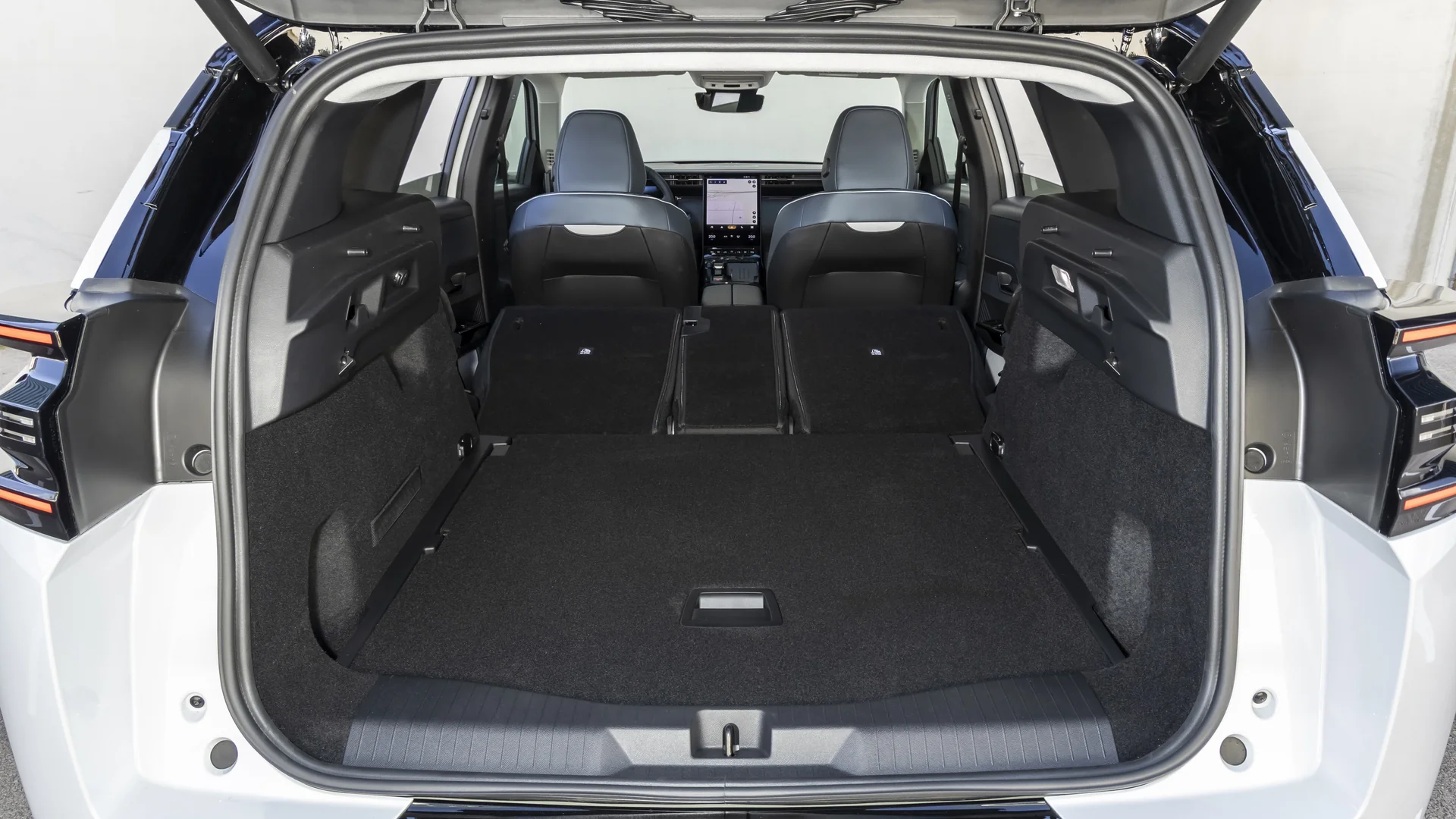 Citroen e-C5 Aircross – bagagerum m. sæder nede