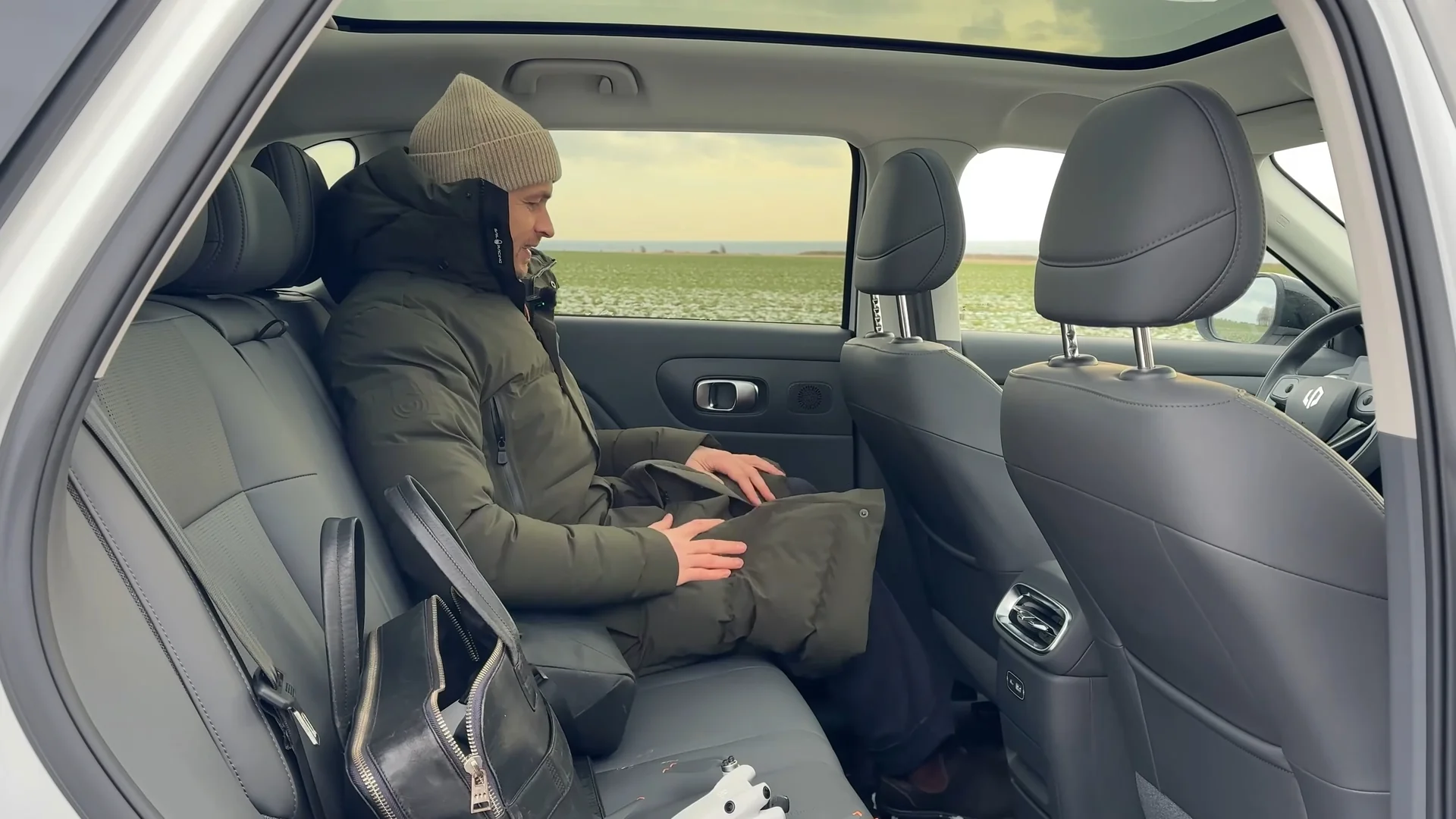 Leapmotor B10 – bagsæder