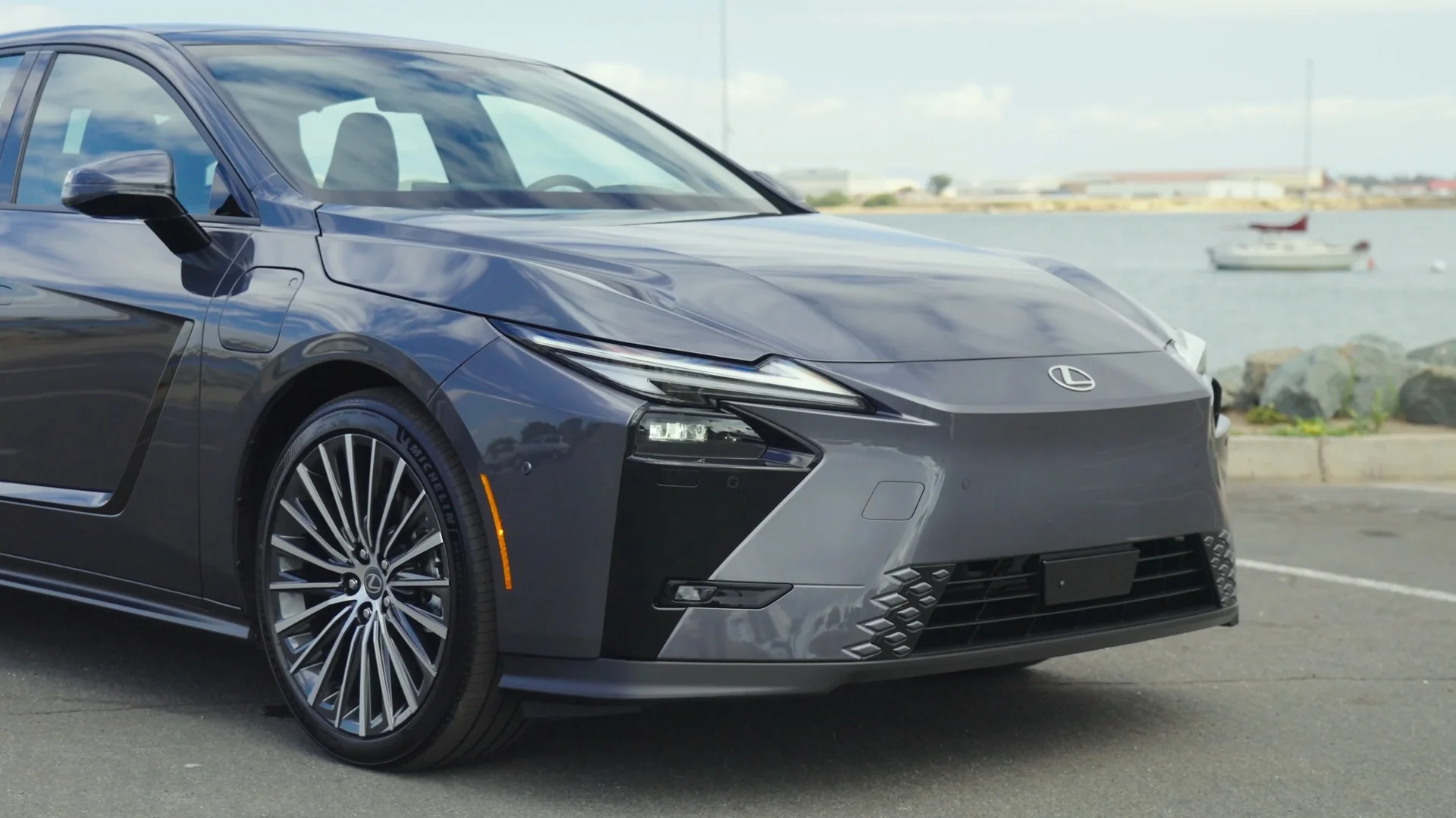 Lexus ES – forlygter