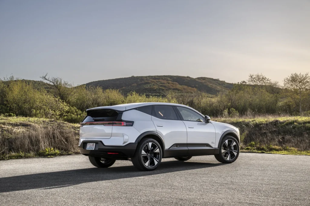 Polestar 3 – skrå bagfra