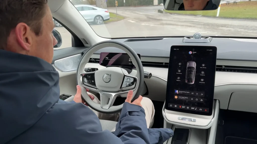 Volvo ES90 – kabine