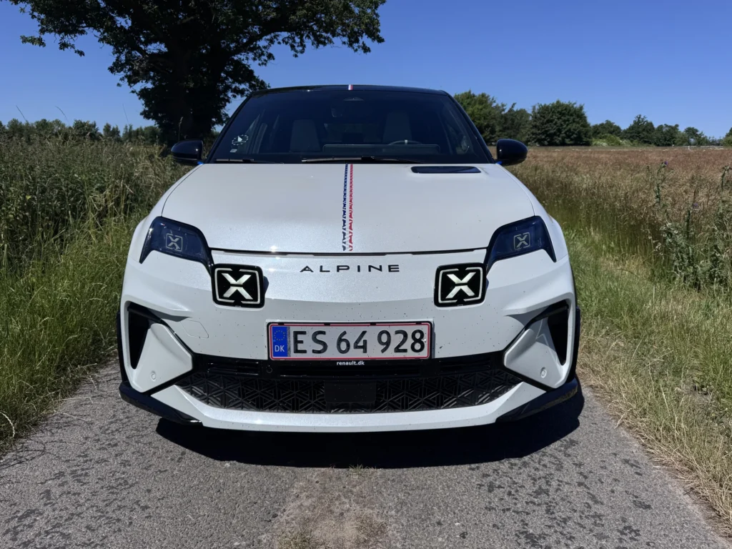 Alpine A290 – forfra
