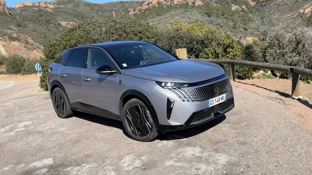 Peugeot E-3008 videoanmeldelse