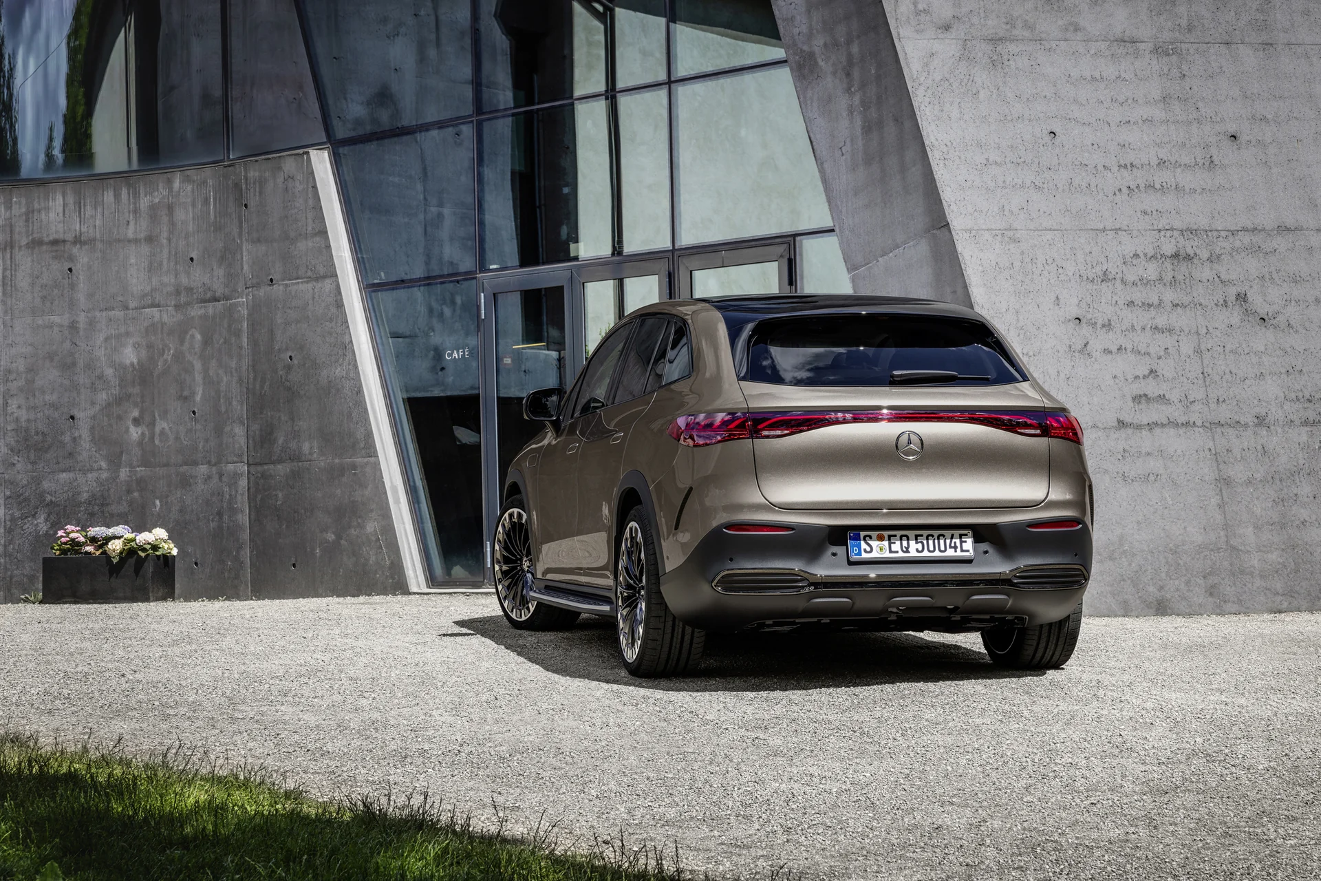 Mercedes-Benz EQE SUV – bagfra