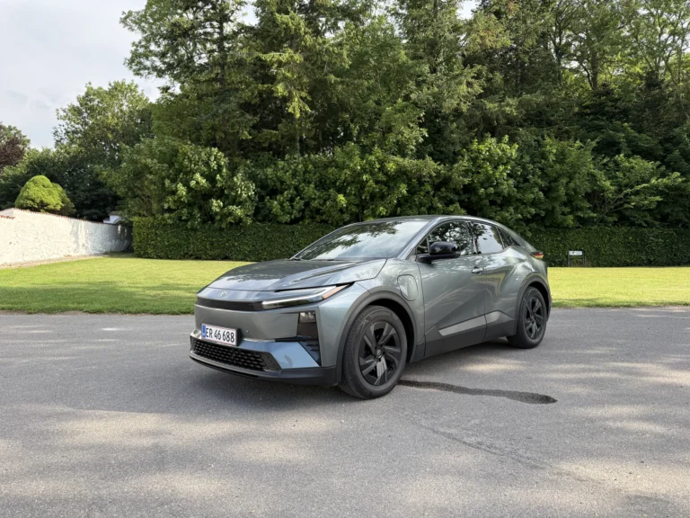 Toyota C-HR+