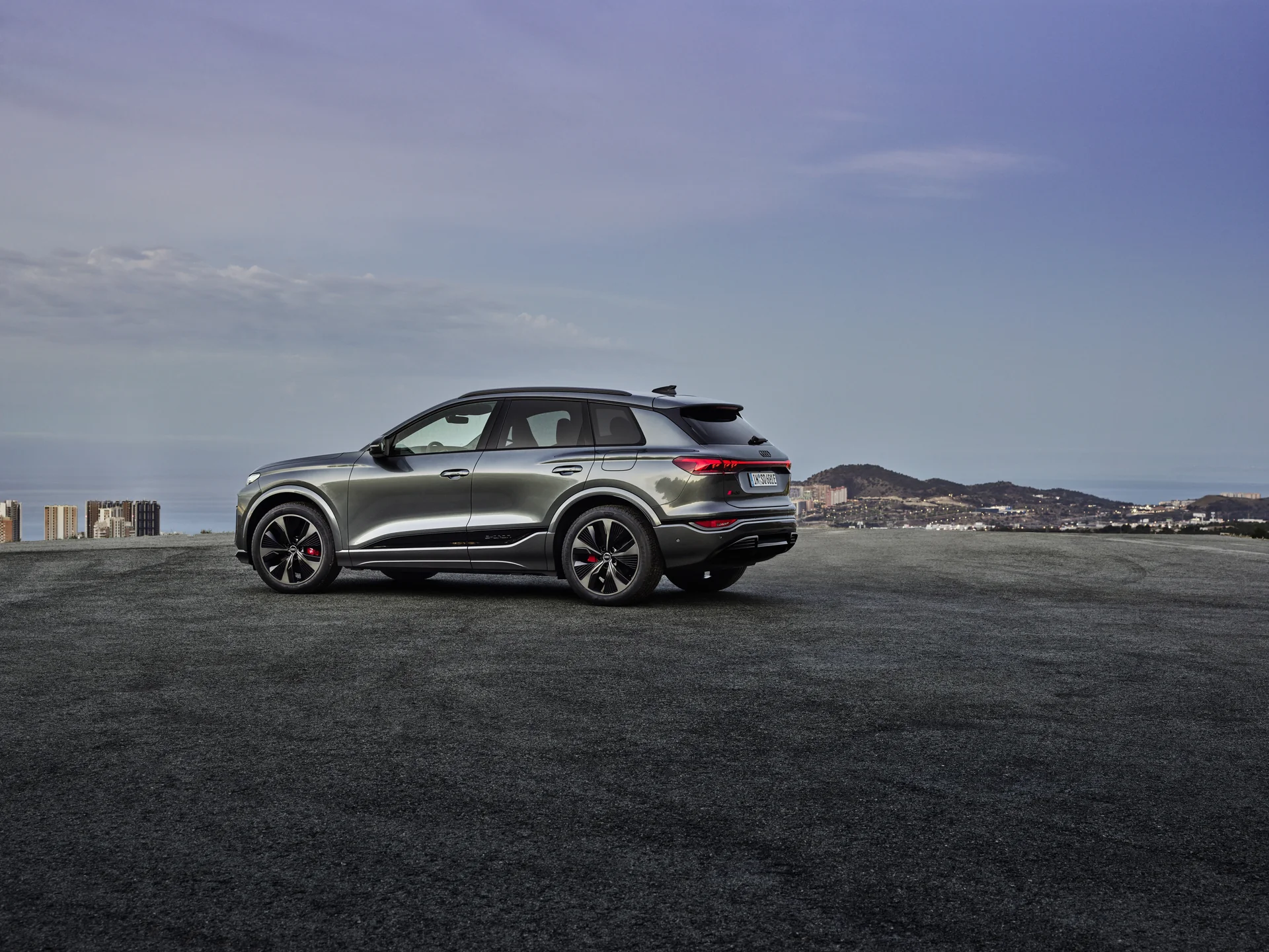 Audi Q6 – siden