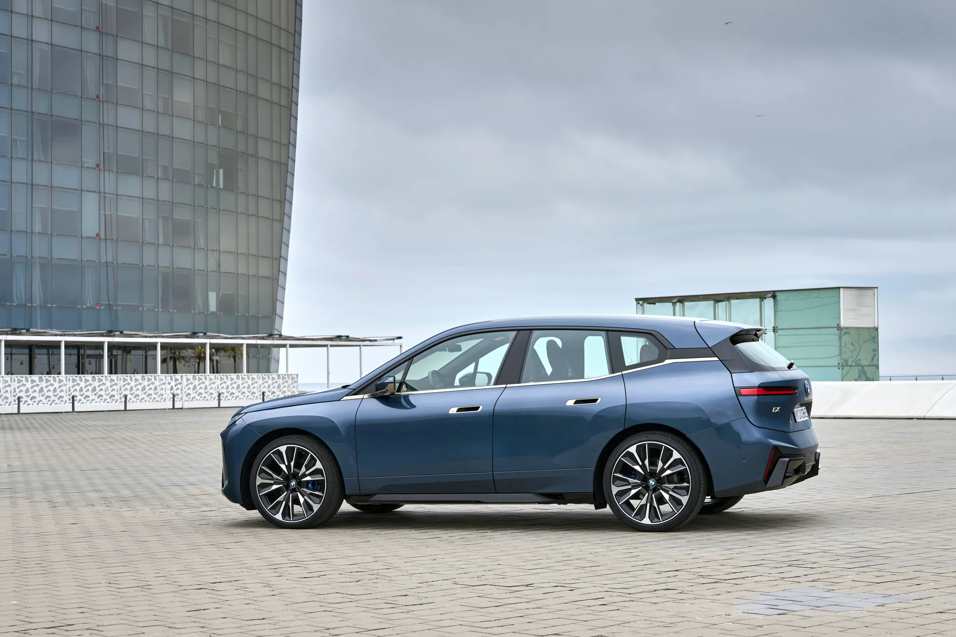 BMW iX – siden