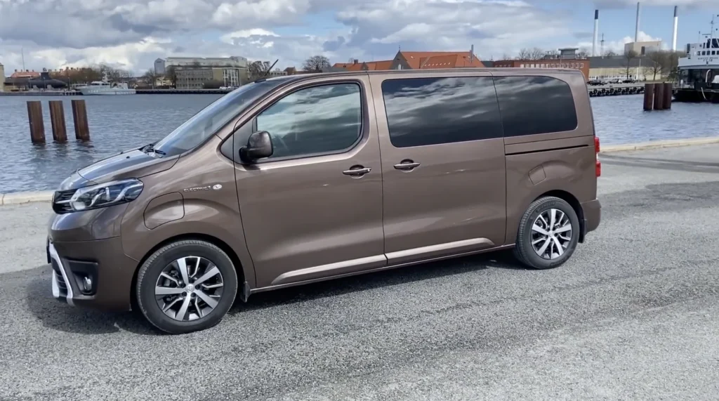Toyota Proace Verso – forfra