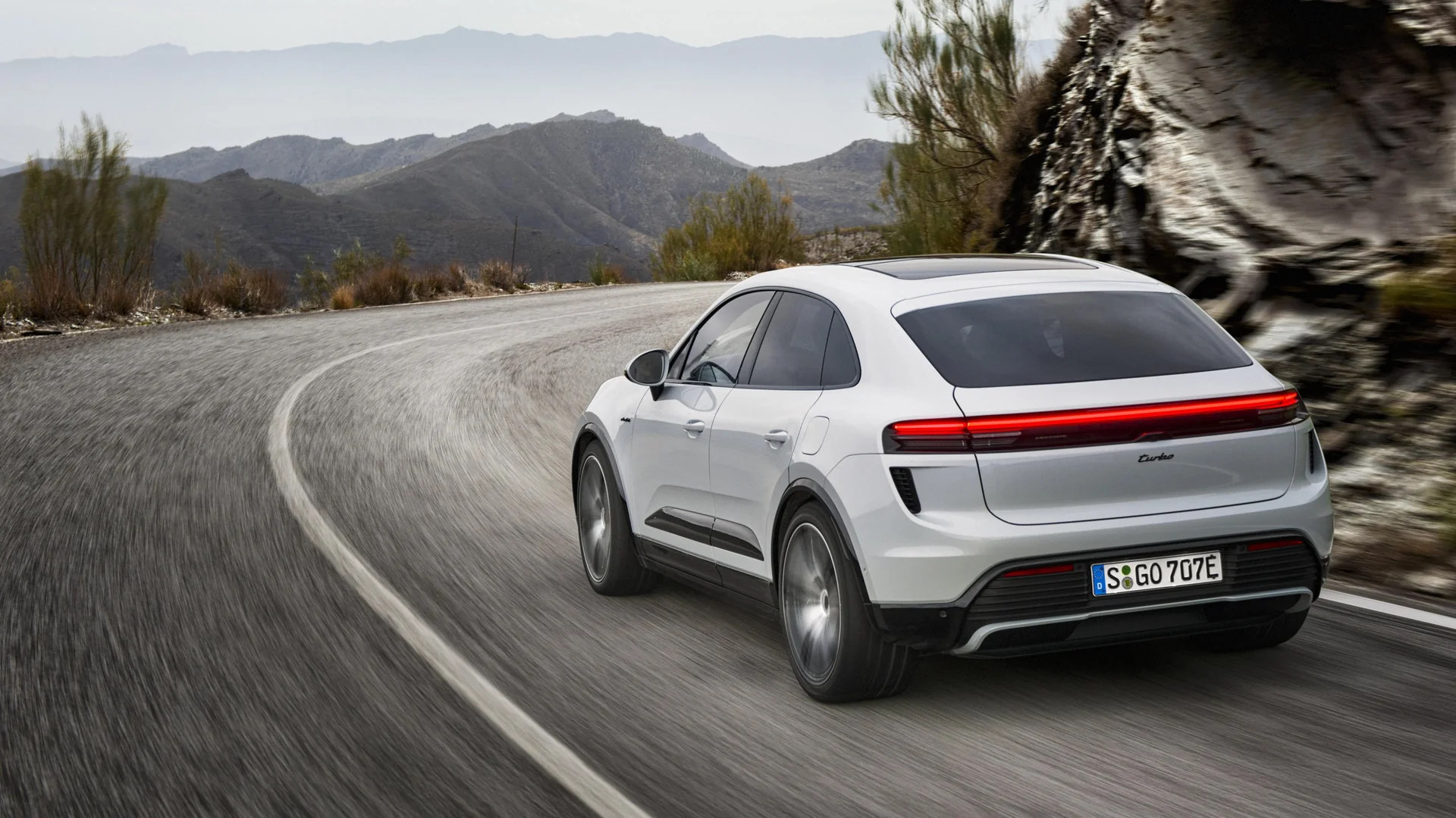 Porsche Macan – skrå bagfra