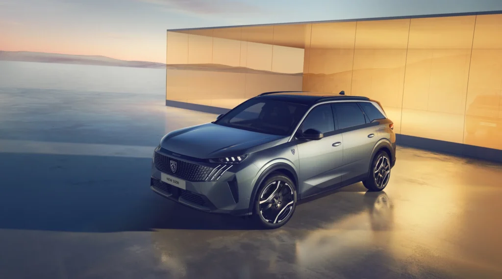 Peugeot E-5008 videoanmeldelse