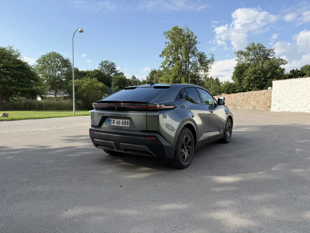 Toyota C-HR+ – bagfra
