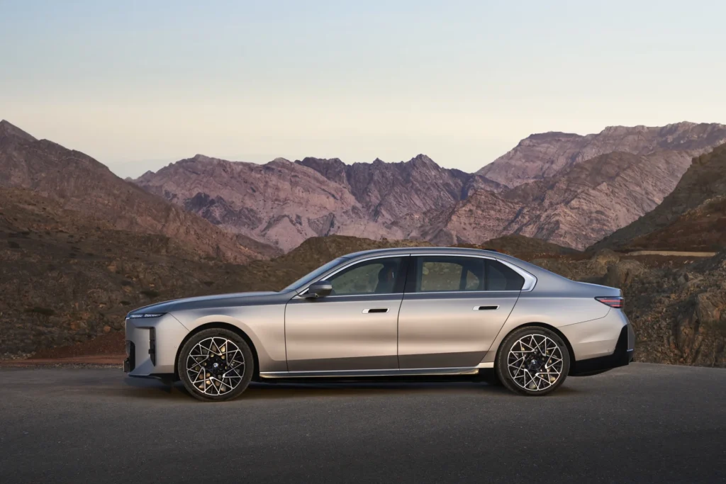 BMW i7 – siden