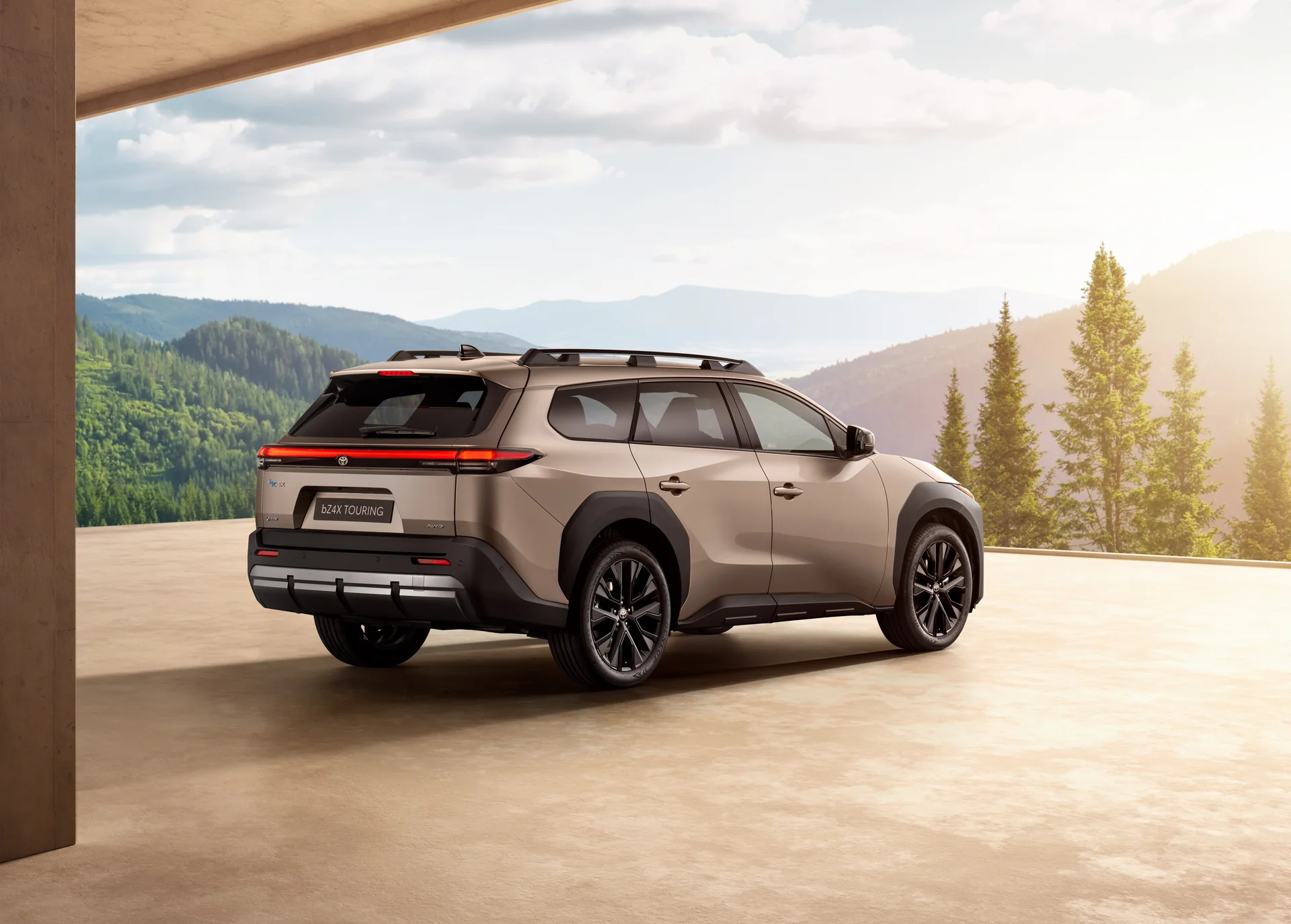 Toyota bZ4X Touring – skrå bagfra