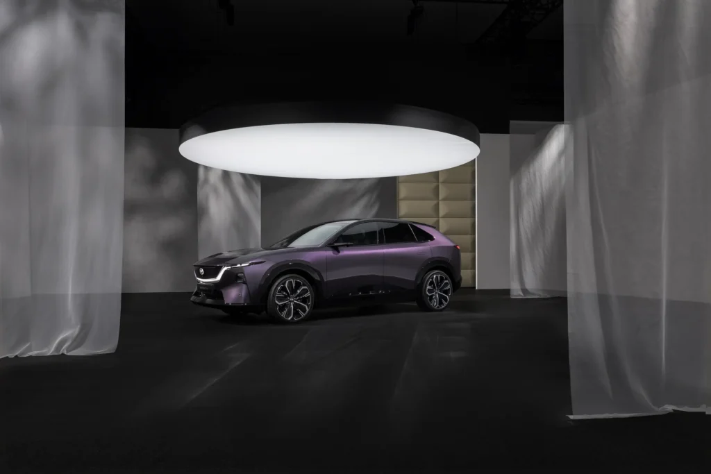 Mazda CX-6e – skrå forfra