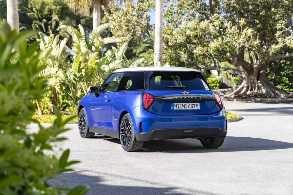 MINI Cooper – skrå bagfra