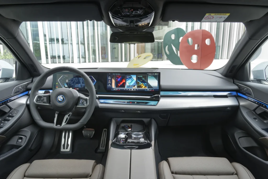 BMW i5 – kabine