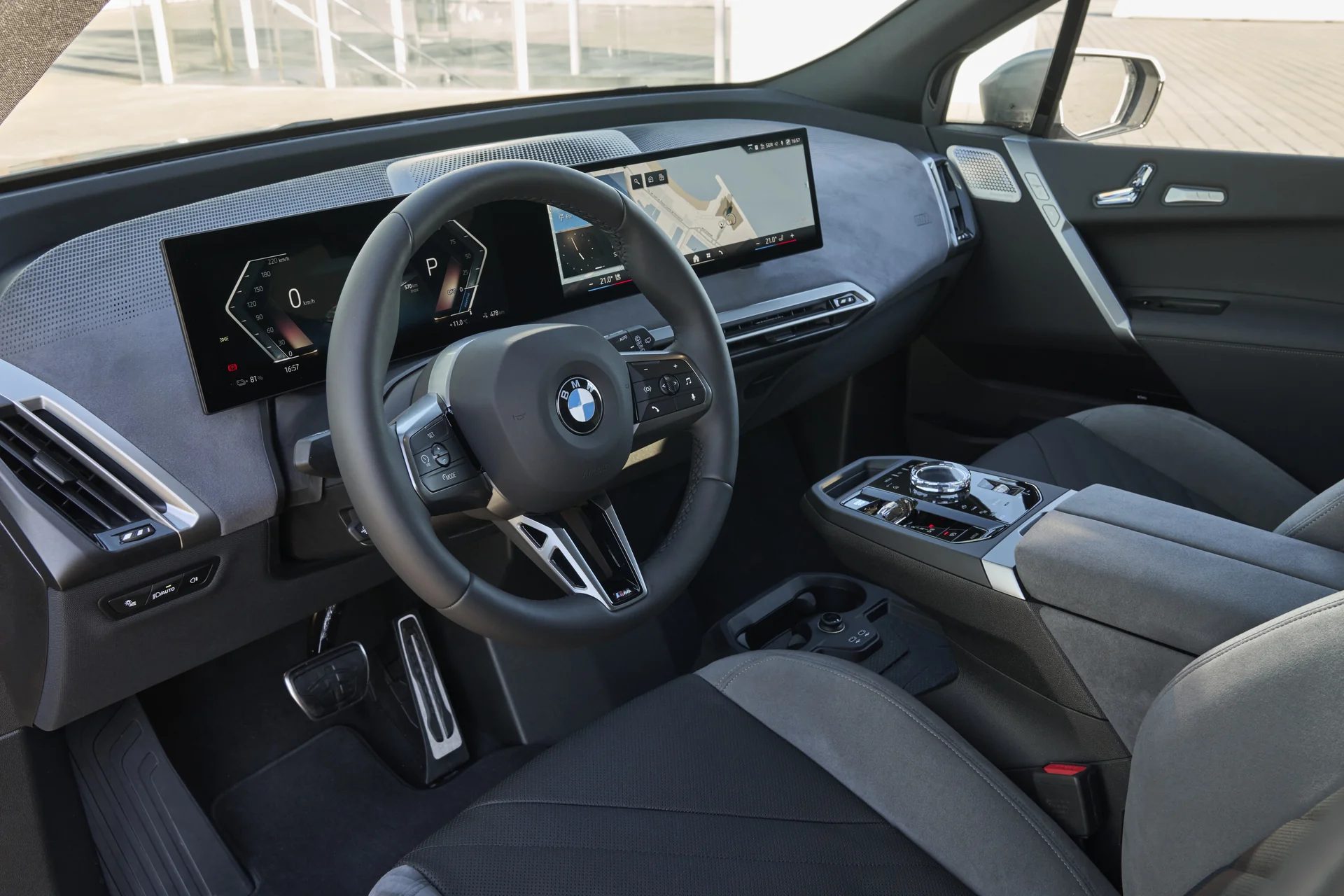BMW iX – kabine