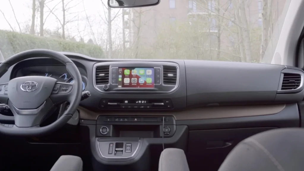 Toyota Proace Verso – kabine