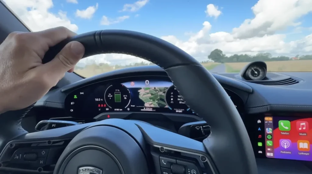 Porsche Taycan – speedometer