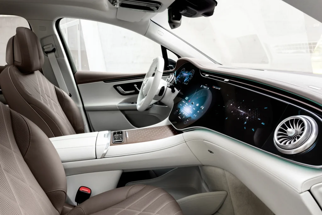Mercedes-Benz EQE SUV – kabine