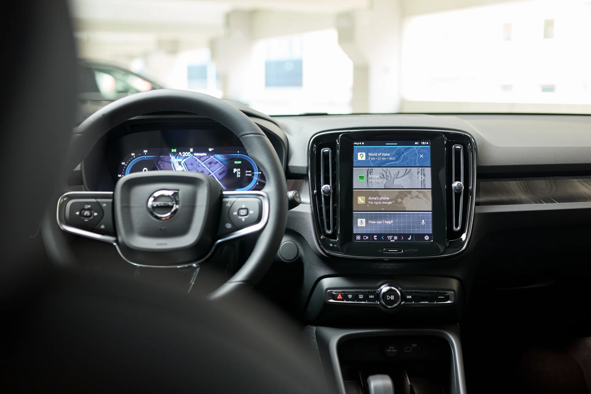 Volvo EX40 – kabine