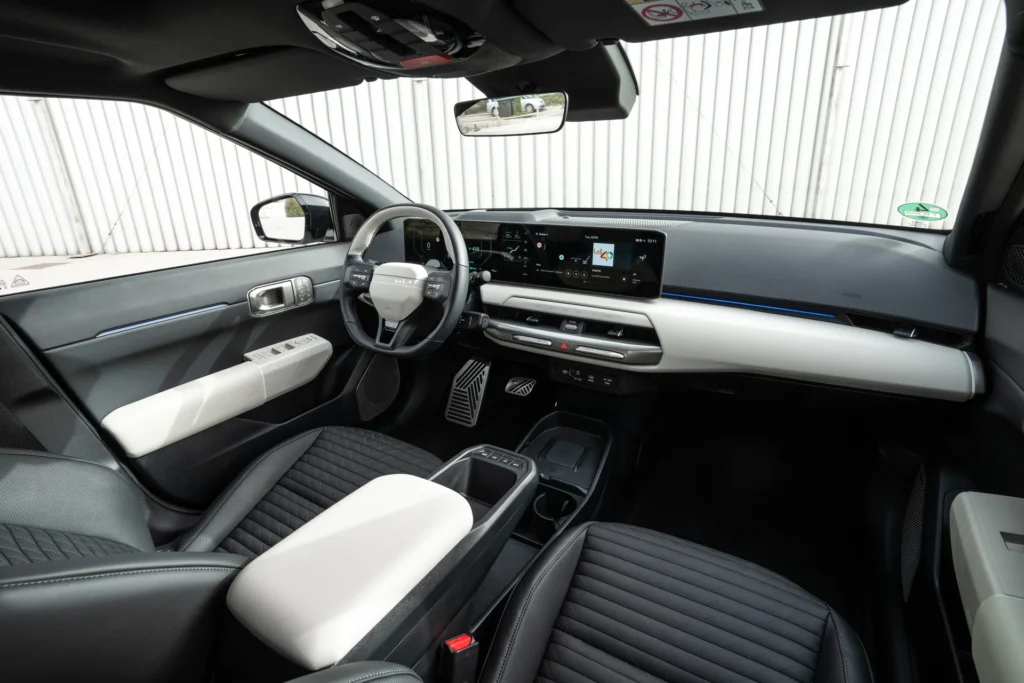 Kia EV4 Fastback – kabine