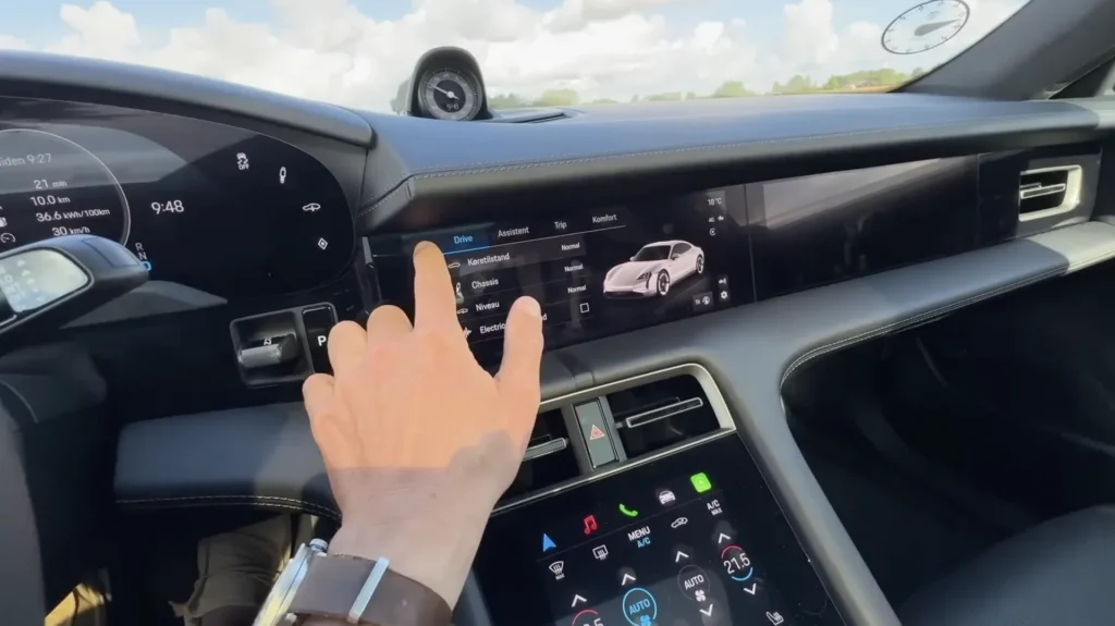 Porsche Taycan – skærm