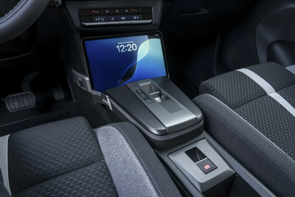 Opel Frontera Electric – midterkonsol
