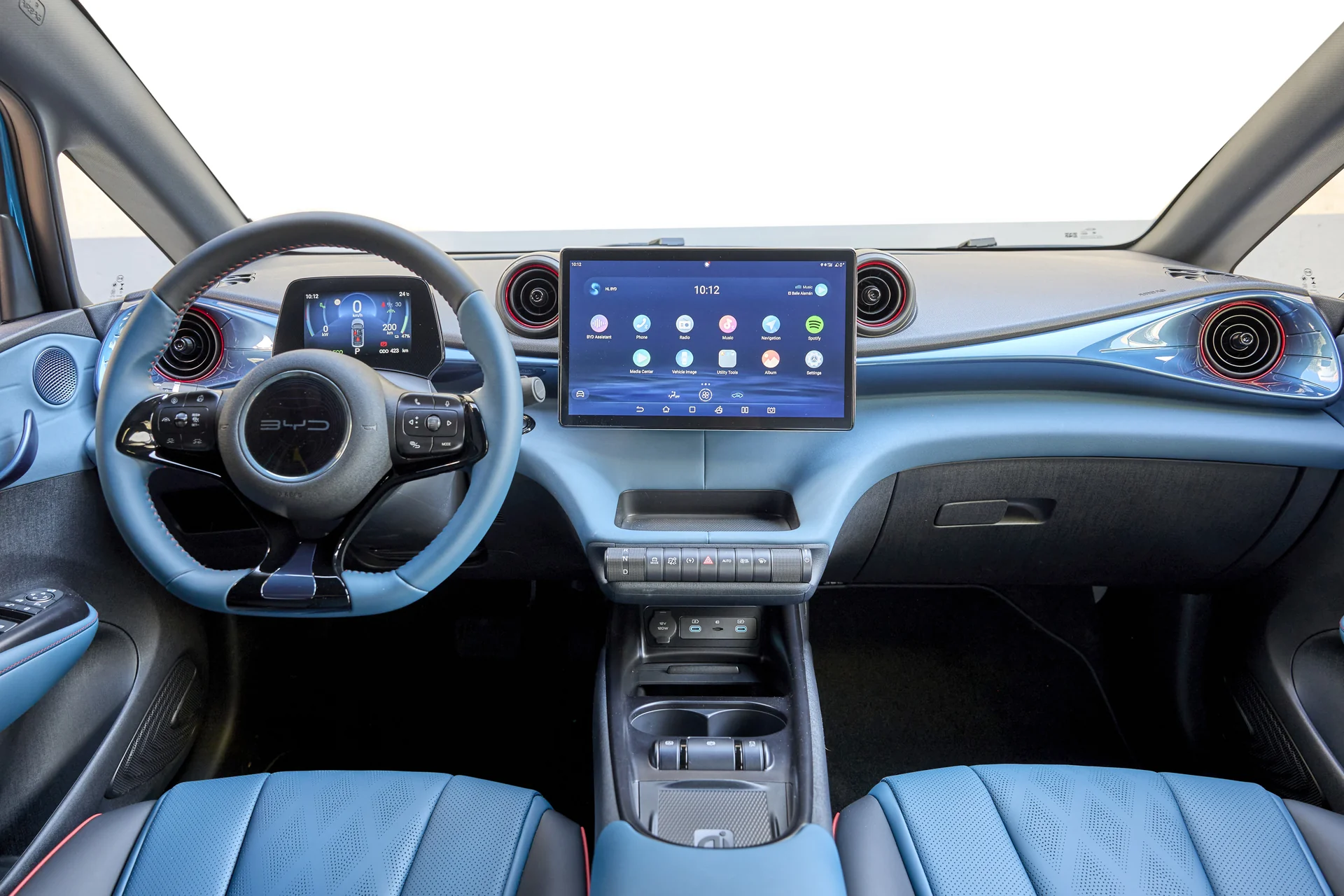 BYD Dolphin – kabine