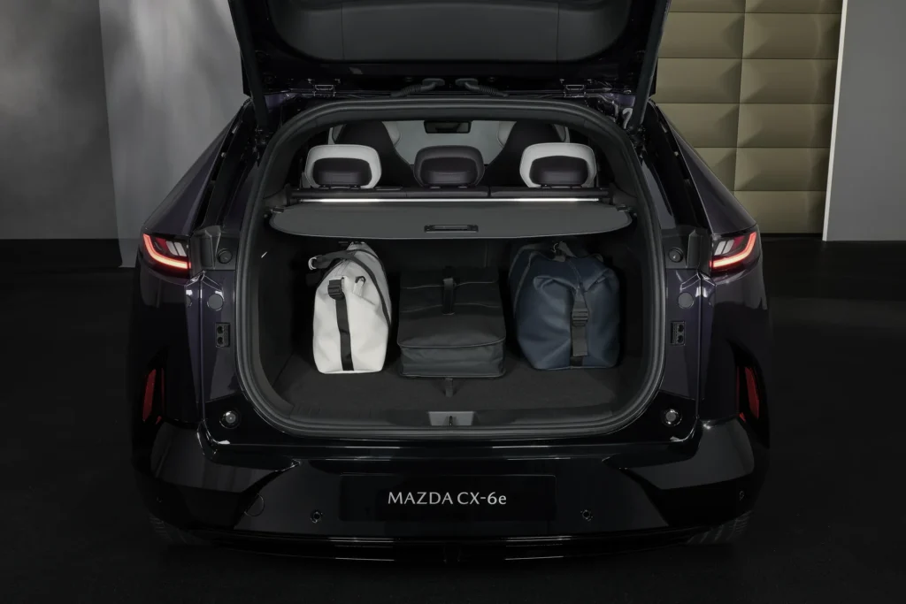 Mazda CX-6e – bagagerum