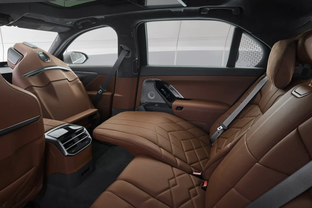BMW i7 – bagsæder