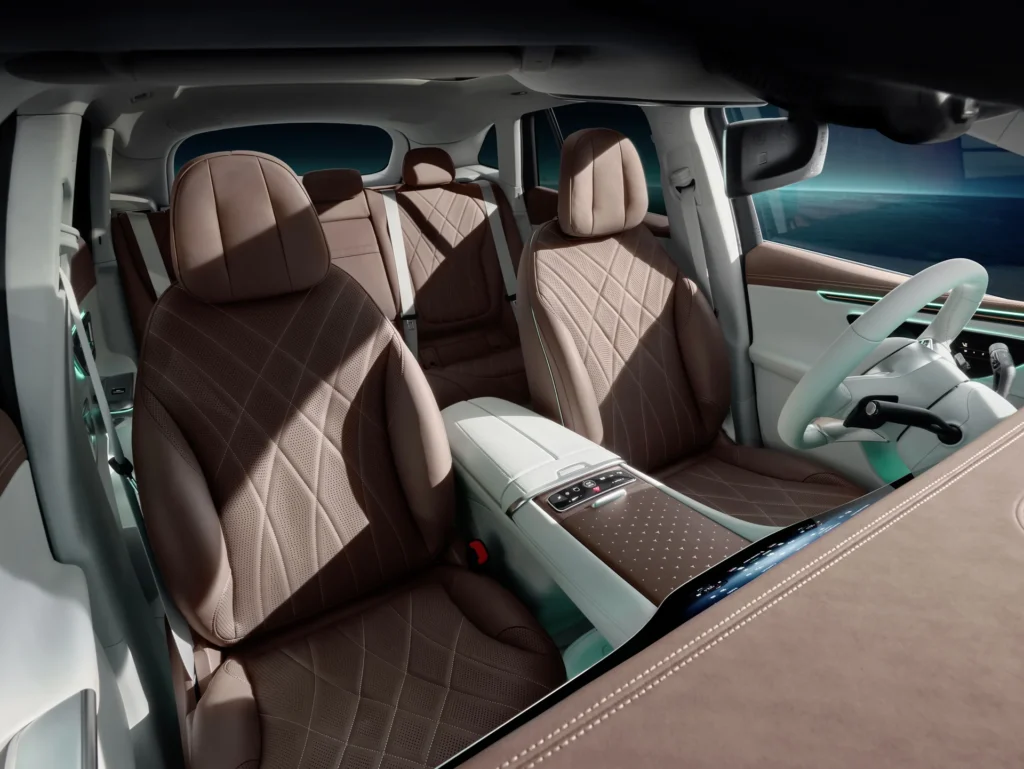 Mercedes-Benz EQE SUV – forsæde