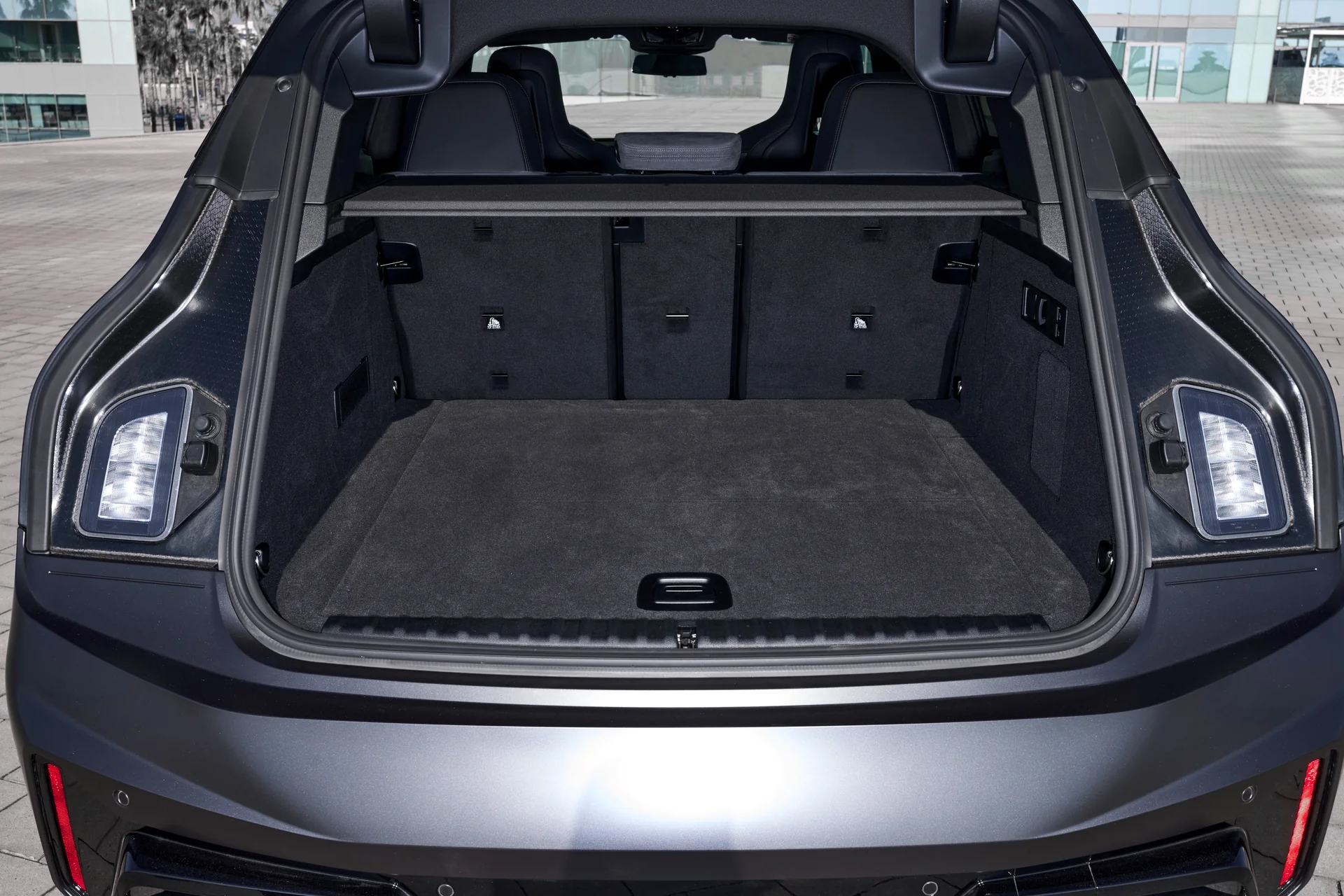BMW iX – bagagerum