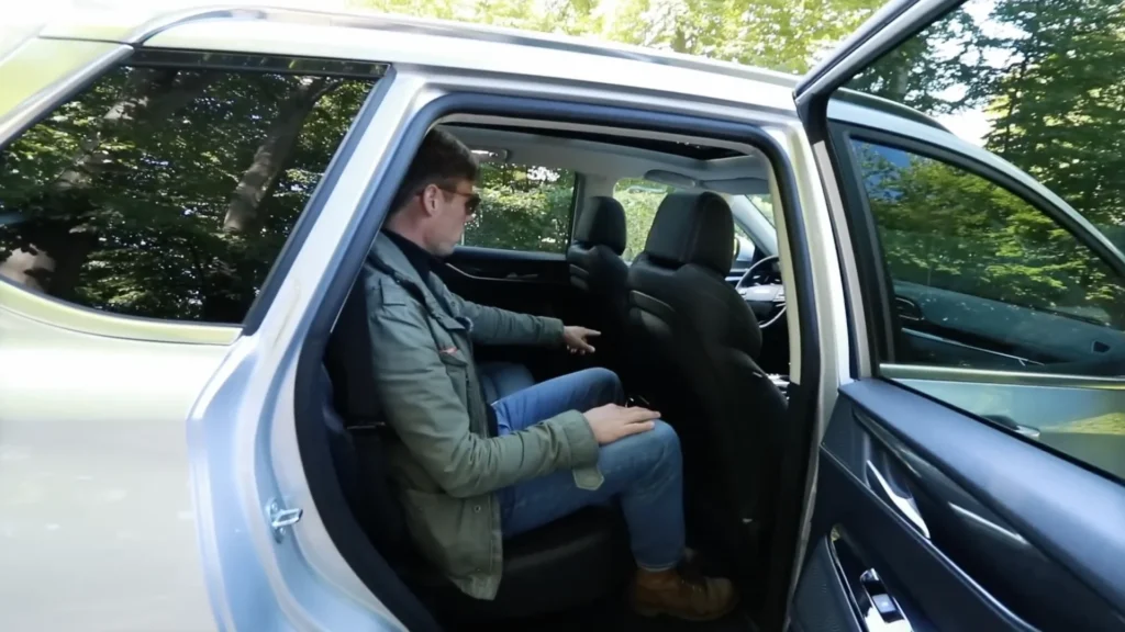Maxus Euniq6 – bagsæder